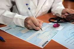 Скільки заплатять і як отримати лікарняні людям з підозрою на коронавірус