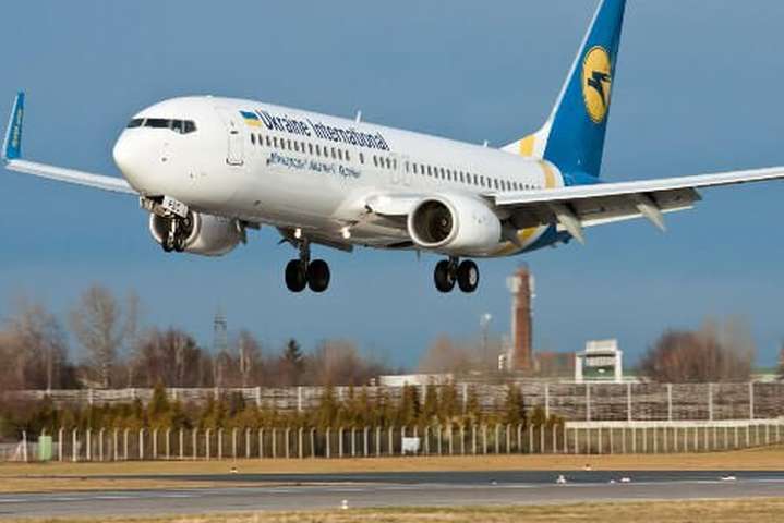 МАУ предупреждает: всем желающим вернуться в Украину в самолетах места не хватит