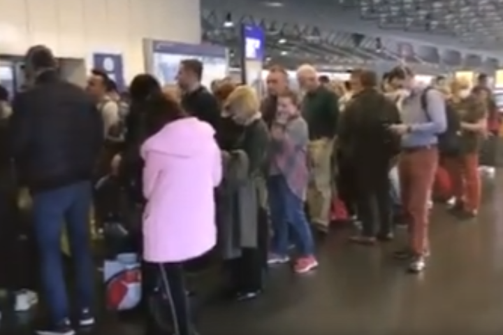 Сотні українців не змогли сьогодні вилетіти з Франкфурта додому. «Люфтганза» скасувала рейс