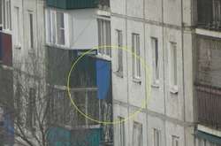 Снаряд пролетів майже півтора кілометра і врізався в стіну житлового будинку