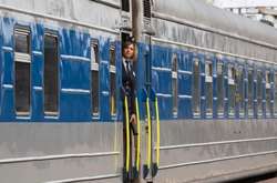 Аби повернути квиток потрібно звернутися у будь-яку залізничну касу, квитки придбані через інтернет повертаються через онлайн сервіси