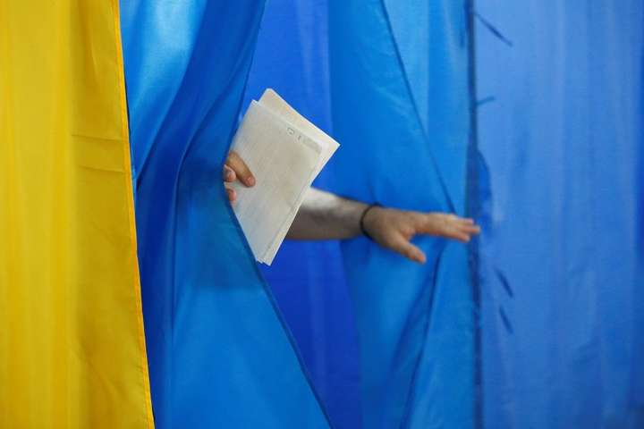 Вибори на Харківщині: ЦВК опрацювала 55% бюлетенів і назвала лідера перегонів 