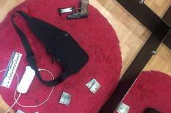 У секс-шопі в Києві молодик намагався розрахуватися фальшивими доларами 
