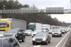 Київ поки що не закривається на в’їзд та виїзд