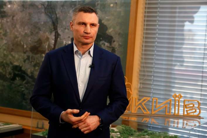 Кличко планує тимчасово звільнити підприємців, що працюють у Києві, від місцевих податків і зборів