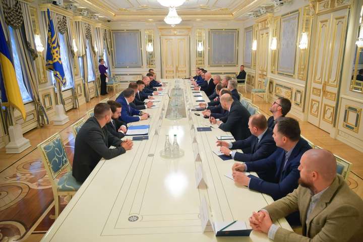 В Офісі президента пояснили мету зустрічі Зеленського з олігархами
