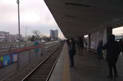 У ранкову годину пік у столичному метро спостерігається незначна кількість пасажирів