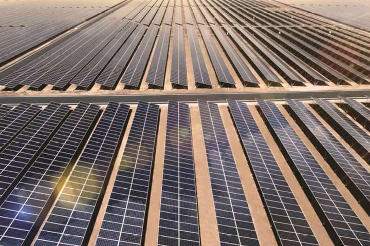 У Дубаї відкрився науково-дослідний центр, який вивчатиме ефективність сонячних електростанцій