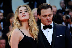  56-летний Джонни Депп предоставил суду новые доказательства своей невиновности в деле о домашнем насилии 
  