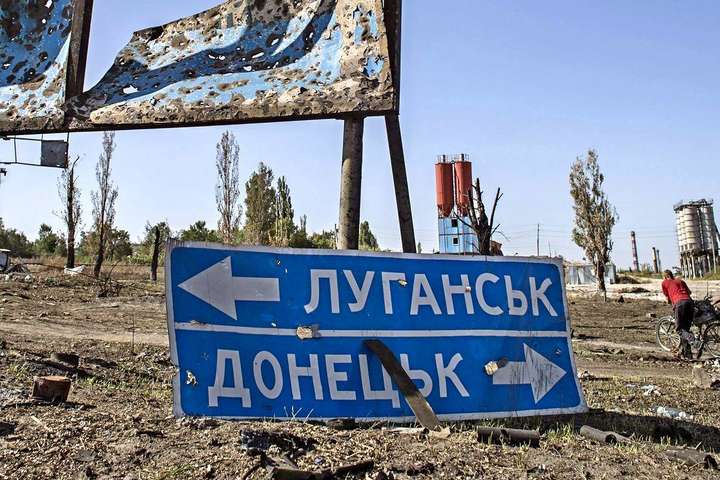 Бойовики на Донбасі вісім разів обстріляли українських військових (мапа боїв)