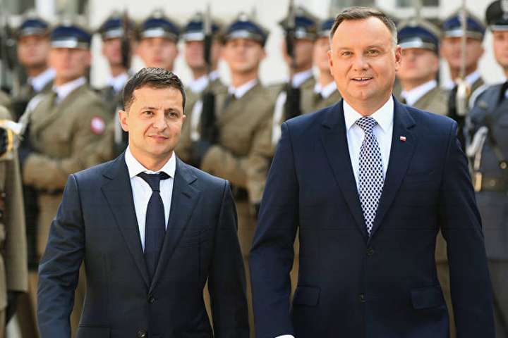 Зеленський обговорив з президентом Польщі заходи з протидії Covid-19