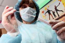 Лікарі розповіли про стан Шахова і дружини, заражених коронавірусом