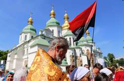 Як коронавірус змушує змінюватися церкви в Україні