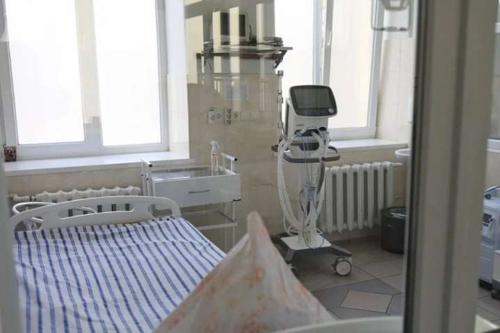 Третя жертва коронавірусу: 56-річна українка скаржилася на сухий кашель і температуру