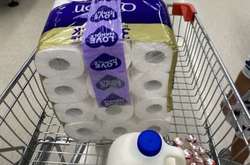 Когда люди слышат о коронавирусе, они боятся потерять контроль, а туалетная бумага выглядит как способ, по крайней мере, обеспечить гигиену и чистоту, - ученые