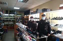 Поліція виявила заклади торгівлі, які не припинили свою діяльність