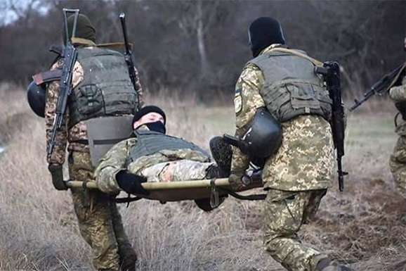 Бойовики поранили українського військового біля Кримського 