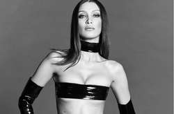  23-летняя Белла Хадид примерила экстраординарные образы 
  