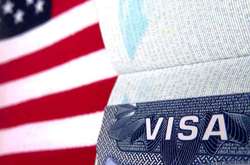 Посольства США призупинили видачу віз