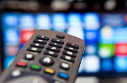 Ми помремо під жарти «95 Кварталу» та «Дизель-шоу». Телевізійний бенкет під час справжньої чуми