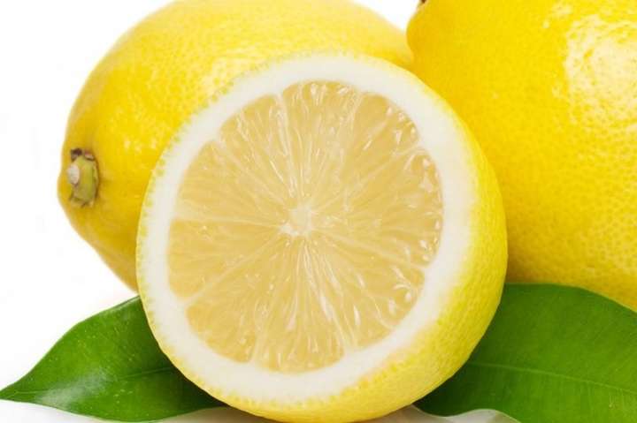 Через коронавірус в Україні різко подорожчали лимони