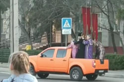 Священники в Черкасах почали «боротися» з коронавірусом