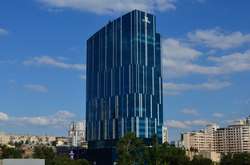 Компанія Dragon Capital купує бізнес-центр 101 Tower