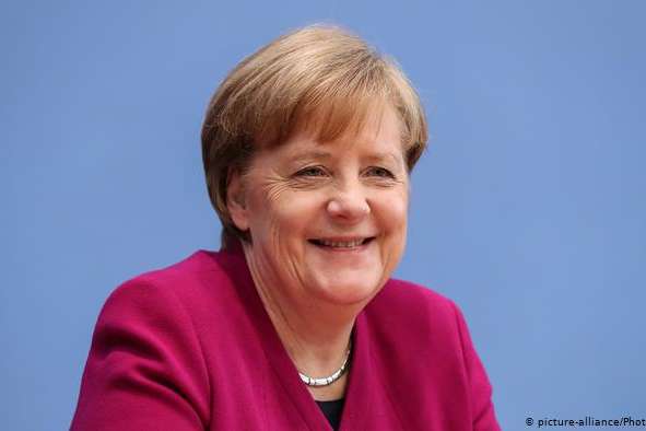 Перший тест не виявив у Меркель коронавірусу