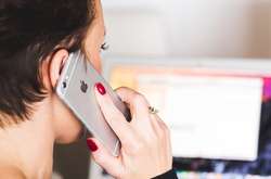 Геращенко допускає використання мобільних даних для контролю за самоізоляцією громадян, які повернулися з-за кордону