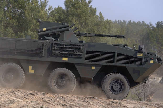 В Украине испытали новейший БТР «Отаман 6x6»
