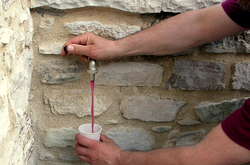 В итальянской деревне из кранов лилось шампанское