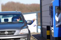 У Швейцарії та Німеччині з'явилися кіоски Corona Drive In