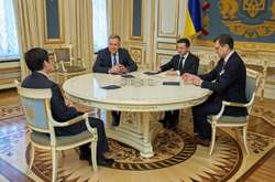 Володимир Зеленський обговорив з послом Китаю в Україні питання протидії поширенню коронавірусу