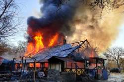 У Гідропарку сталася масштабна пожежа: згоріло кафе (фото)