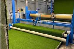 Право на постачання штучного покриття для 66 столичних футбольних полів мало лише одне підприємство