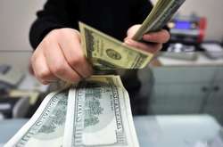 Нацбанк відновив постачання готівкового долару в Україну