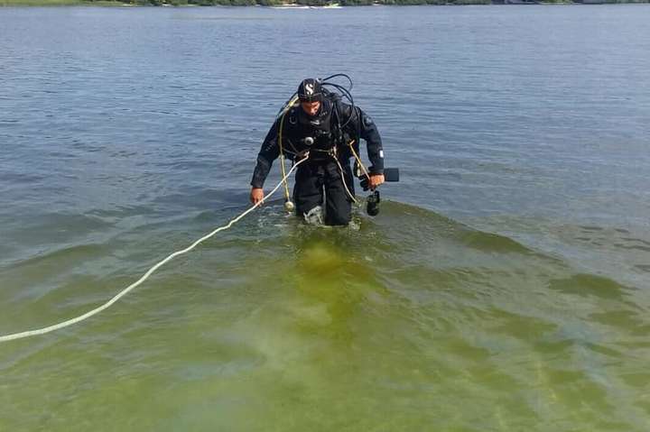 У Києві в річці біля яхт-клубу виявлено тіло чоловіка