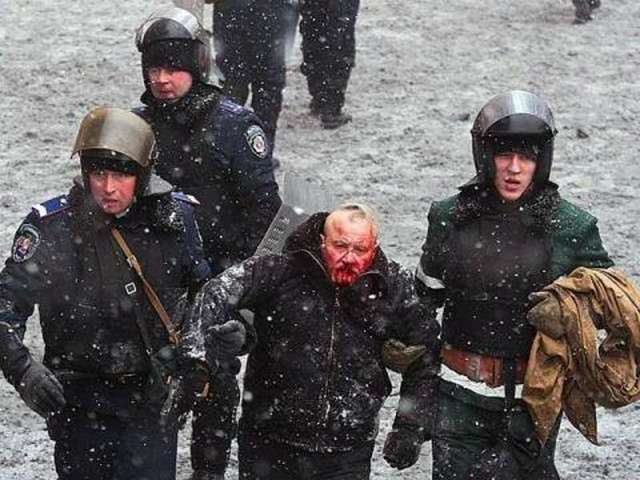  Помер 78-річний Микола Пасічник, якого жорстоко побили «беркутівці» на Майдані 