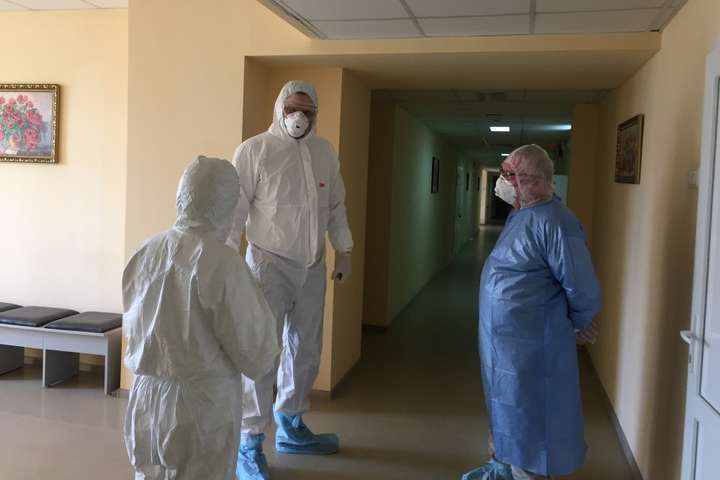 Кличко показав, хто лікується в Олександрівській лікарні (фото, відео)