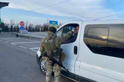 На адмінкордоні з Кримом посилили контроль через коронавірус
