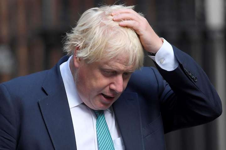 Премьер-министр Великобритании заразился коронавирусом