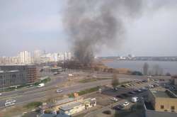 Пожежа сталася на березі озера