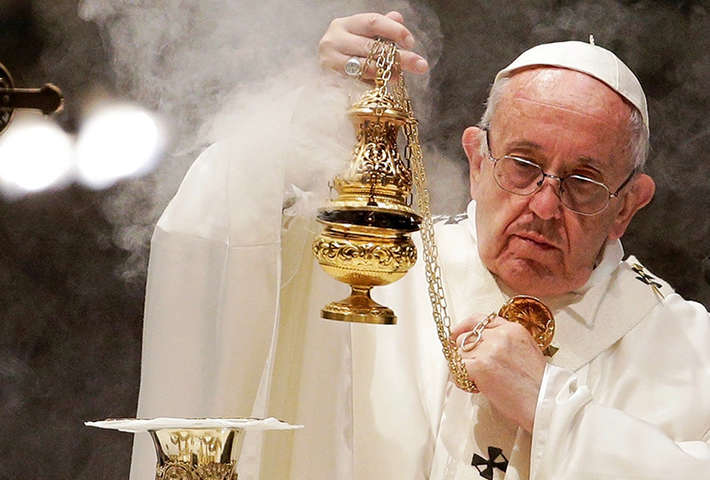 Папа Римський зачитав особливу молитву (відео)