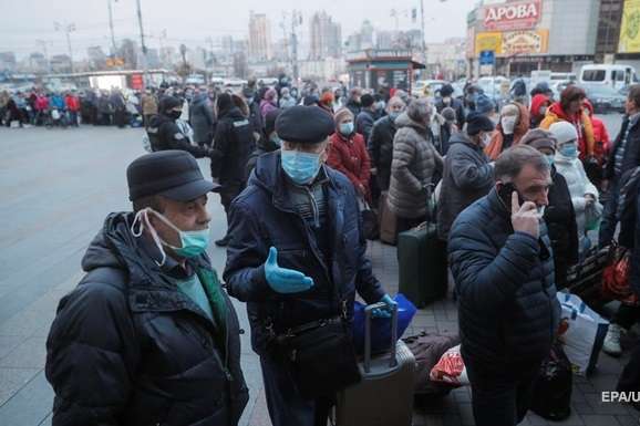 Близько 17 тисяч українців після повернення з-за кордону пройдуть обсервацію