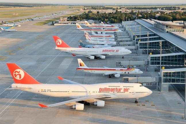 Туреччина припинила авіасполучення з усіма країнами через коронавірус