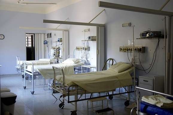 На Сумщині закрили відділення лікарні, у якому від коронавірусу померла знахарка