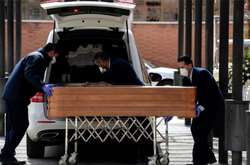 В Іспанії за добу померли 832 людини з коронавірусом