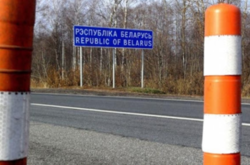 Українці можуть повернутися через Білорусь на машині, - МЗС