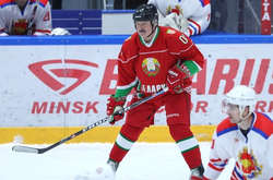 Лукашенко висловився щодо коронавірусу фразою «краще померти стоячи»