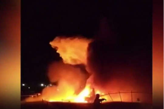 Літак з пацієнтом і медиками згорів під час зльоту з аеропорту Маніли (відео)